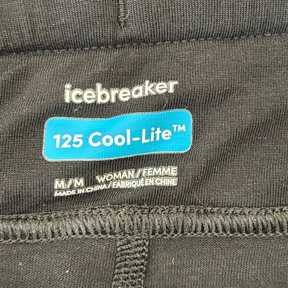Women's Icebreaker Merino Blend 125 Cool Lite Skort in Black, Size M - Picture 3 of 9